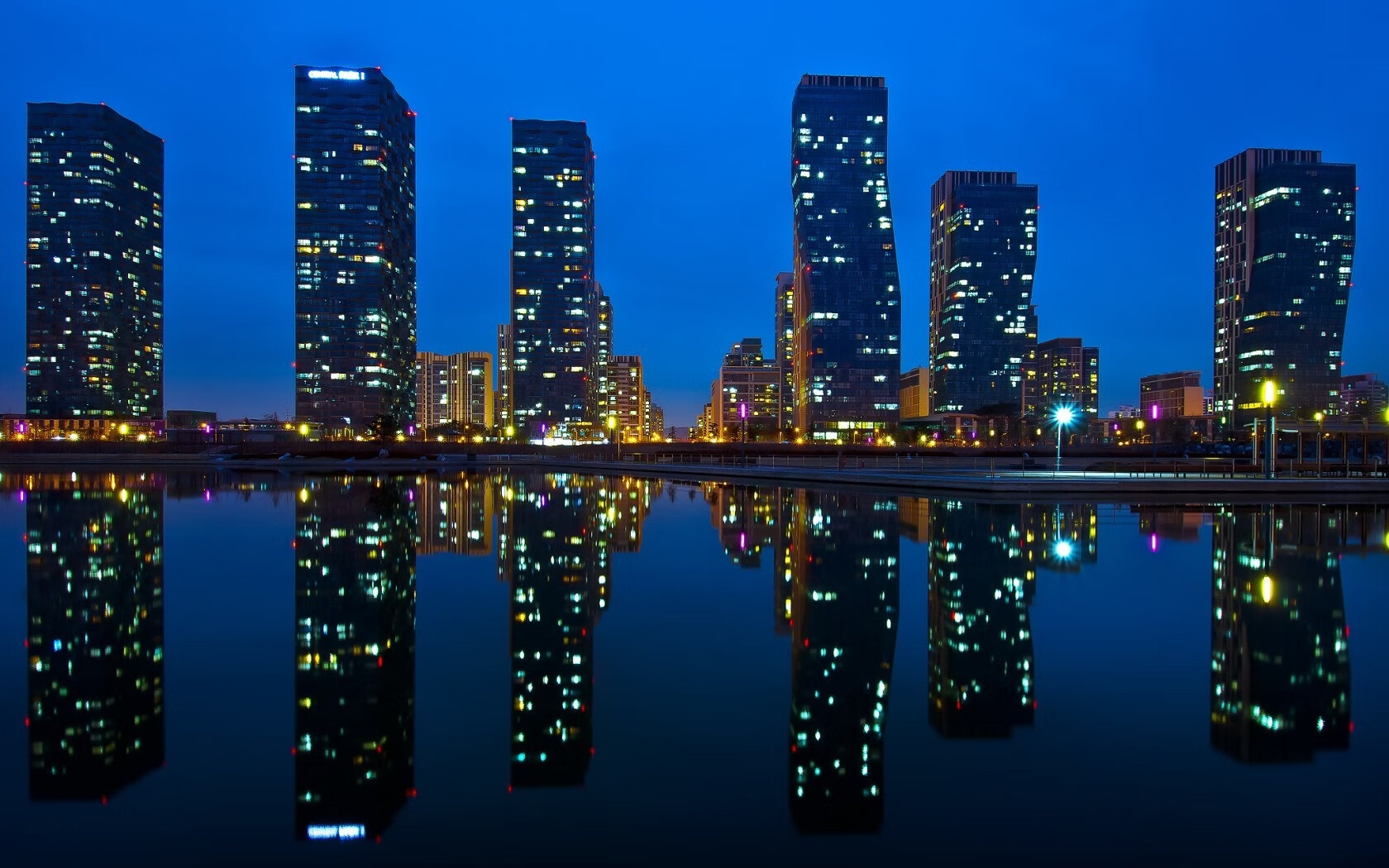 跨越大陆的胜利，马赛击败阿尔及利亚，莫德里奇在欧冠半决赛接管比赛