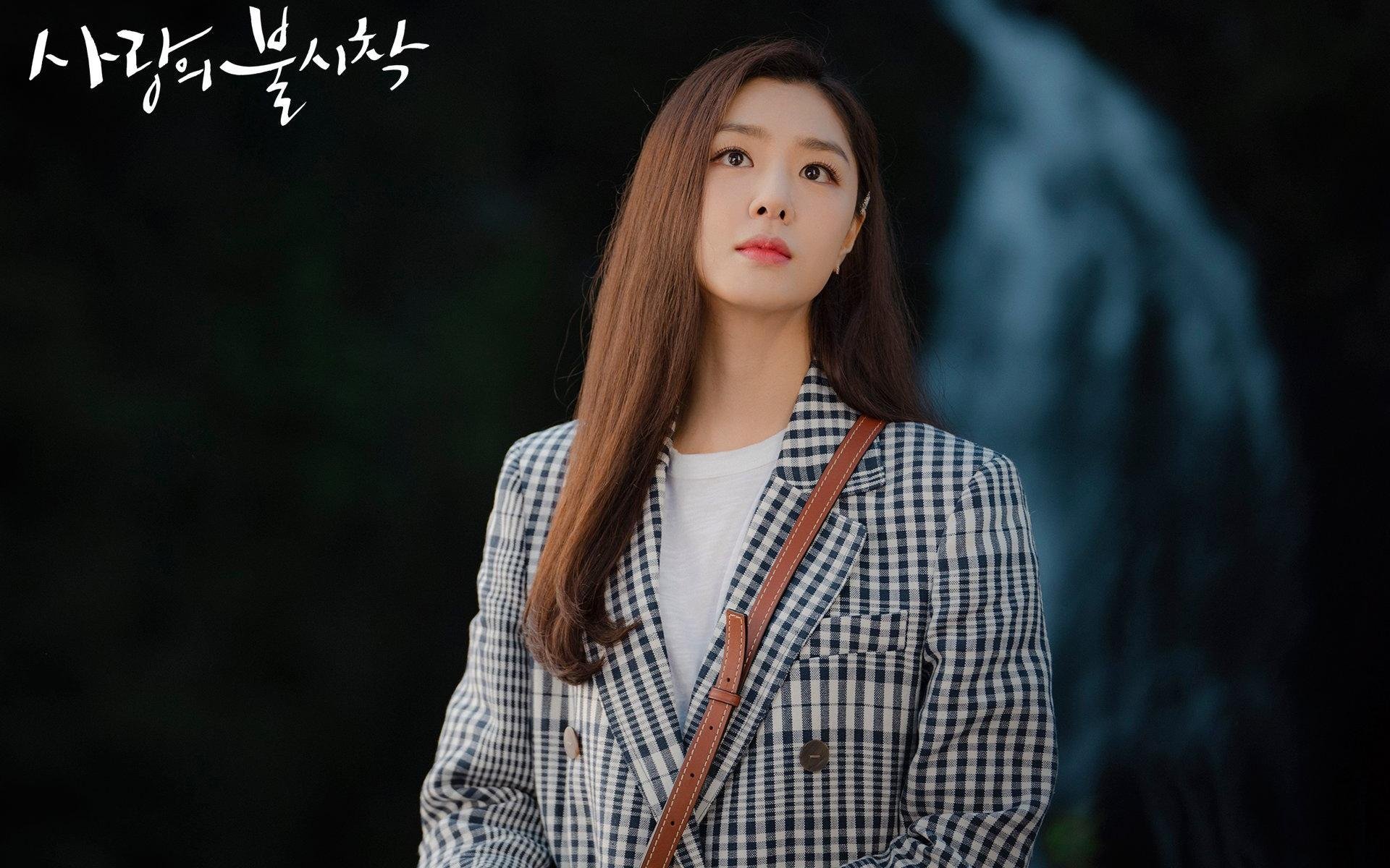 开云体育APP下载-奥运周期关键战之夜，银靴倒钩照山河