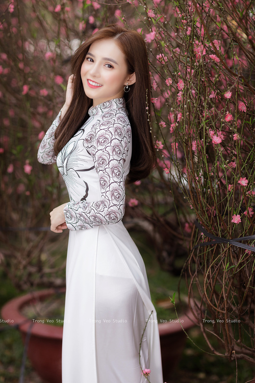 北非雄鹰折翼利马,德容战术革新助秘鲁奏凯,C组生死战现唯一胜者
